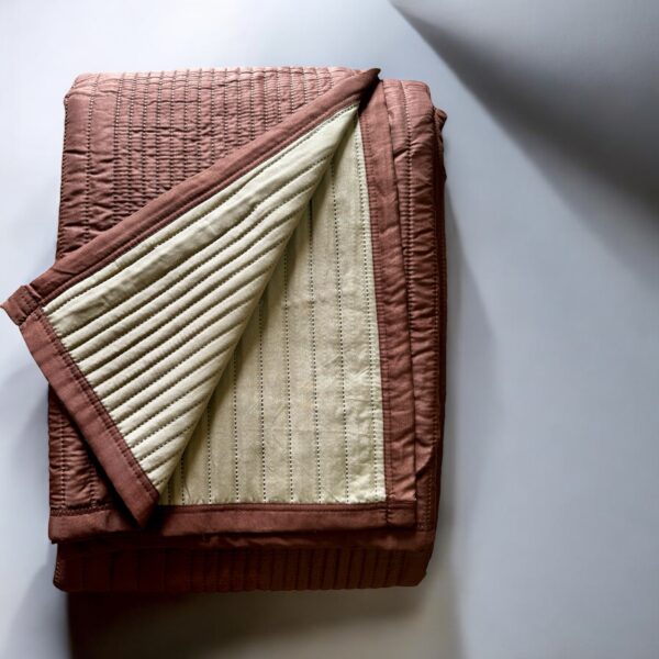 Solid Colour Dark Brown & Grey Fine Quality Reversible Comforter - Image 3