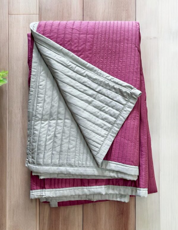Maroon & Grey Fine Quality Reversible Comforter - Image 3