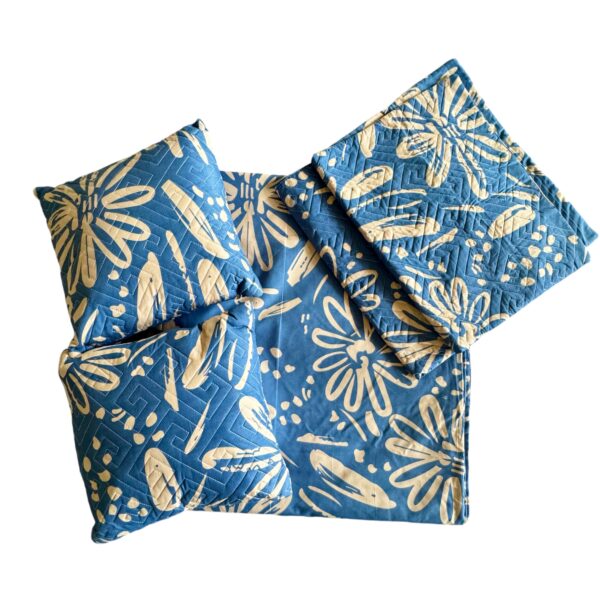 Blue cotton 5pcs Bedsheet set (1 Bedsheet + 2 Quilted Pillow Covers + 2 Cushion with covers) - Image 5