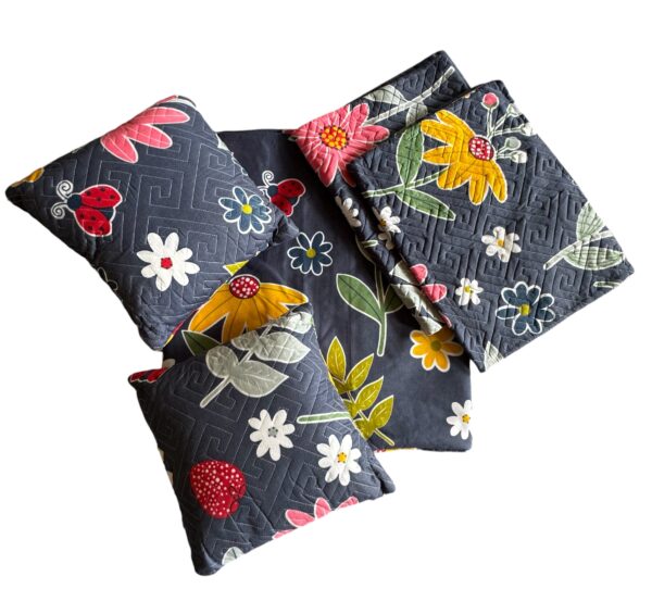 Floral cotton 5pcs Bedsheet set (1 Bedsheet + 2 Quilted Pillow Covers + 2 Cushion with covers) - Image 3