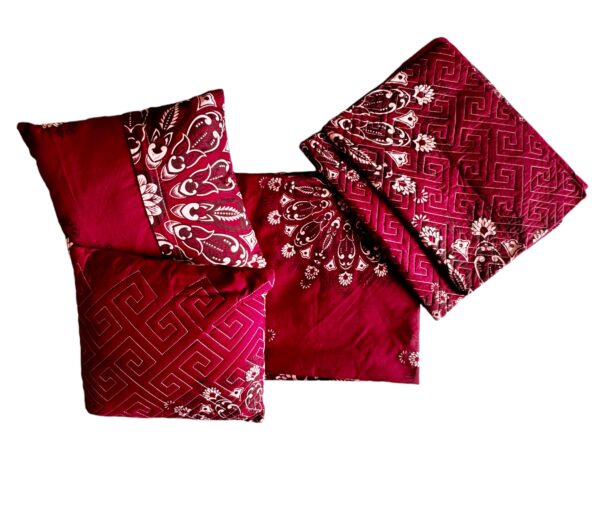 Wine colour cotton 5pcs Bedsheet set (1 Bedsheet + 2 Quilted Pillow Covers + 2 Cushion with covers) - Image 3