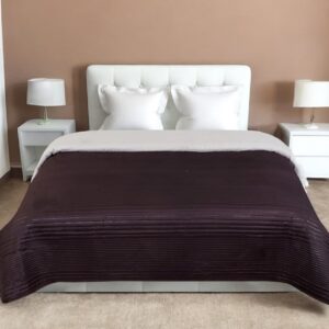 Umber Brown & cream colour Fine Quality Reversible Comforter