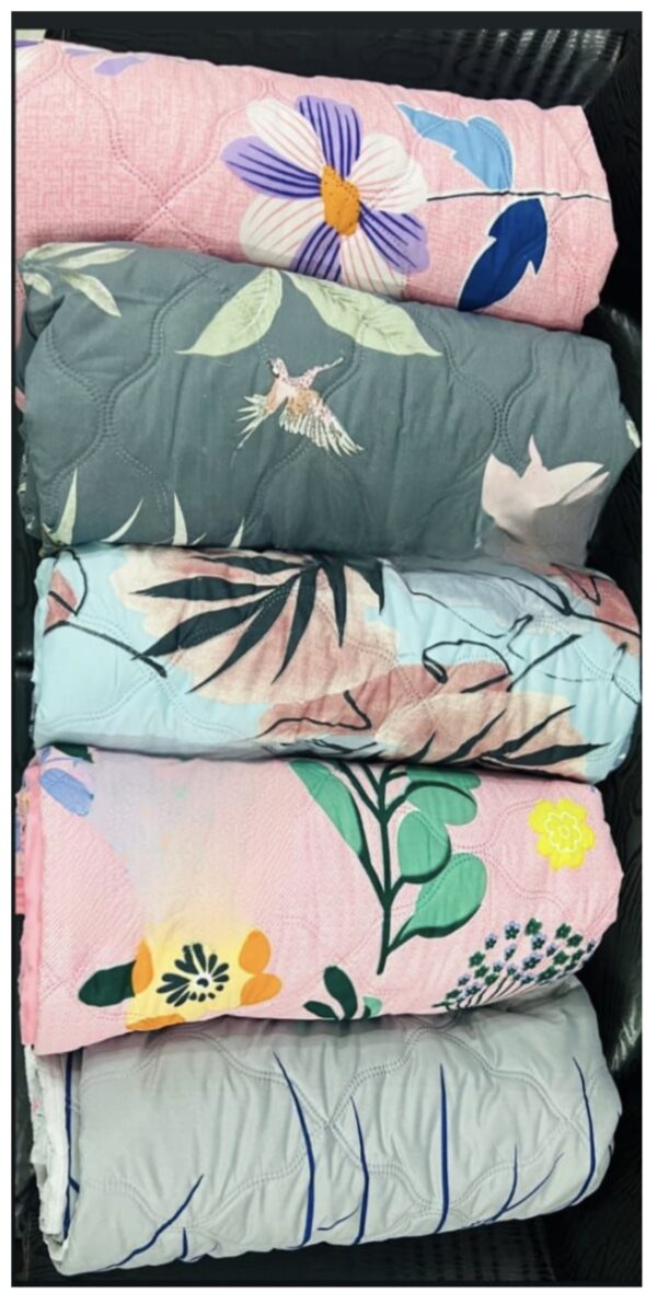 Reversible Double Bed Comforter, Blanket, Fiber/Poly Fill with luxurious laser finish prints