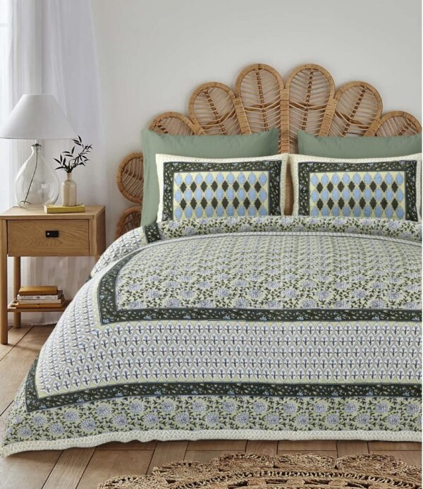 King Size Cotton Premium BedSheet (108 x 108 inches) with 2 Pillow Covers– Green