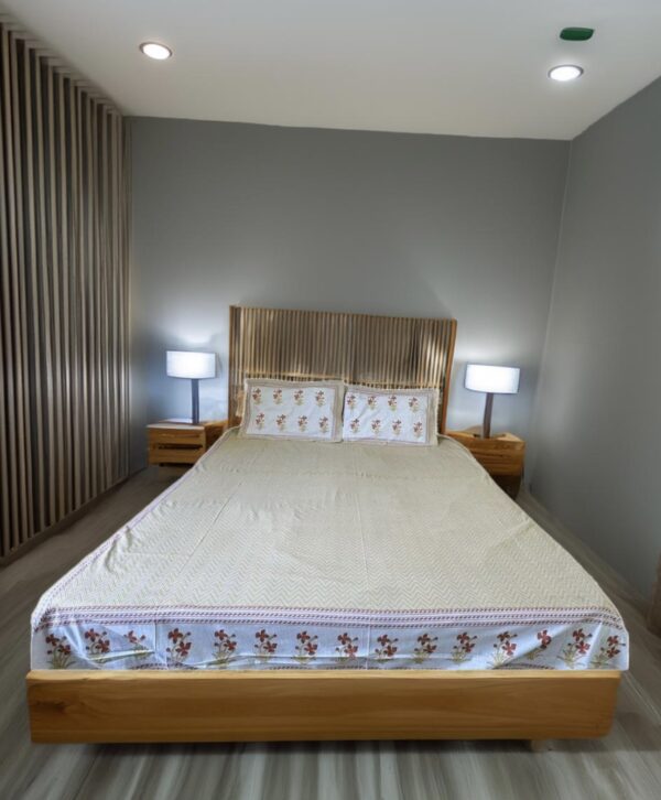 Pure cotton Bedsheets -Ziczac line prints for Double Bed with 2 Pillow covers (90x108 Inches)