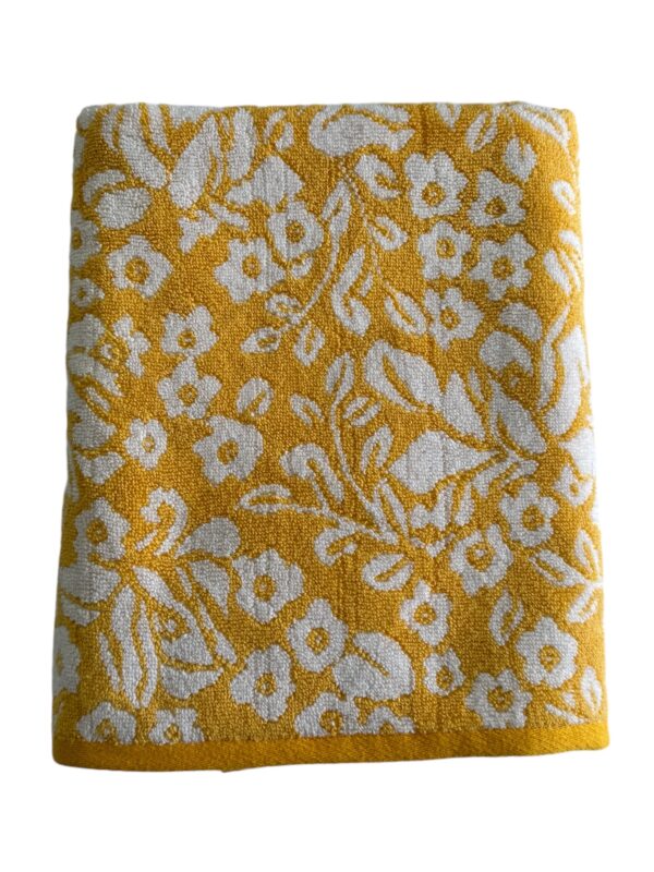 Ultra Soft Cotton Bath Towel - 80x140 cm, 550 GSM, Elegant Yellow Print - Image 5