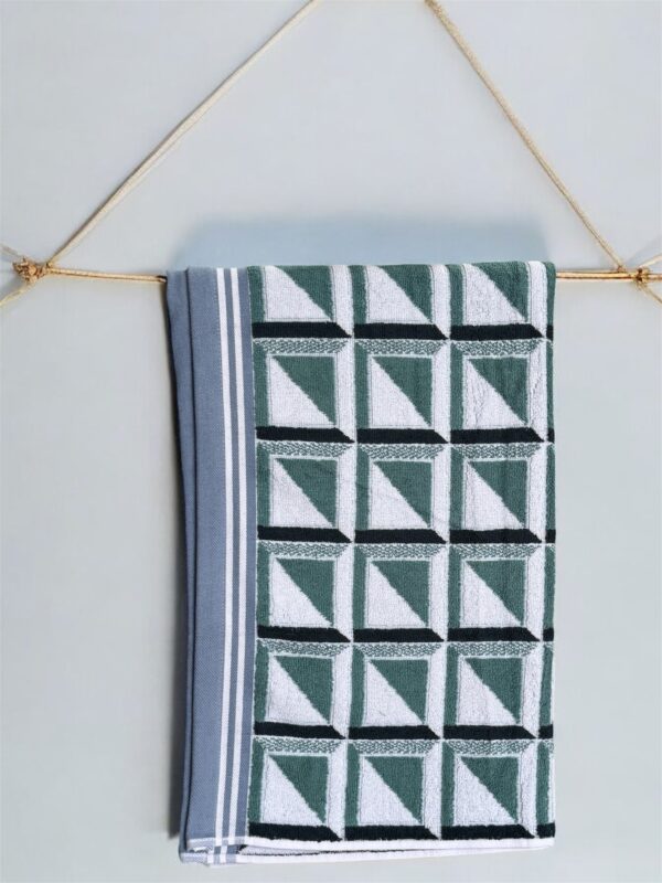 Super Premium Turkish Bath Towels, 600 GSM, 75x145 cm, Very Soft, Green & White print - Image 2