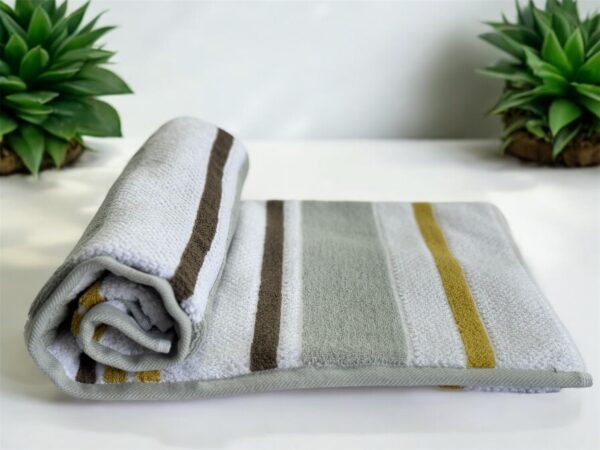 Super Premium Turkish Bath Towels, 600 GSM, 75x145 cm, Very Soft, White with Grey Stripes