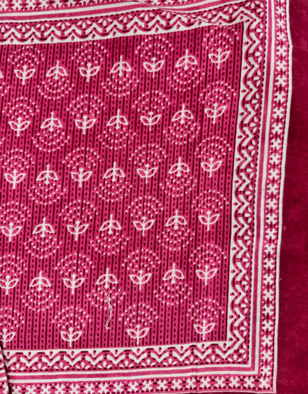 King Size100% Cotton Traditional Print BedSheet (108 x 108 inches) with 2 Pillow Covers - Image 7