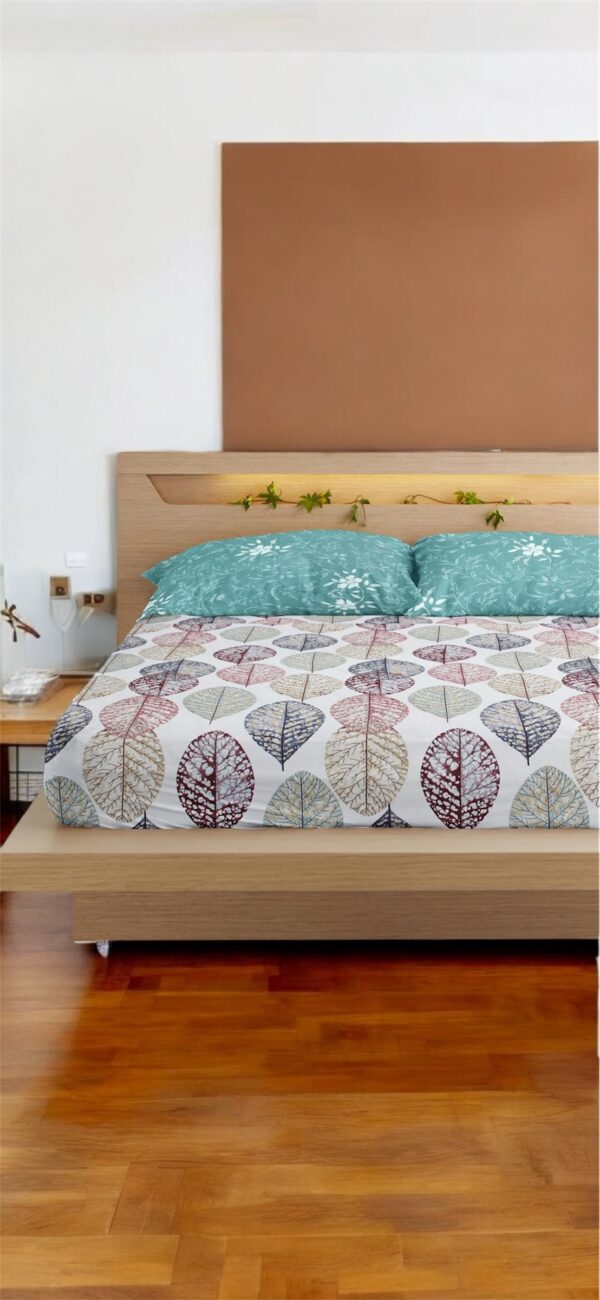 Leaf Print Fitted Double Bed Sheet Set with 2 Pillow Covers, 72x78x12 Inches
