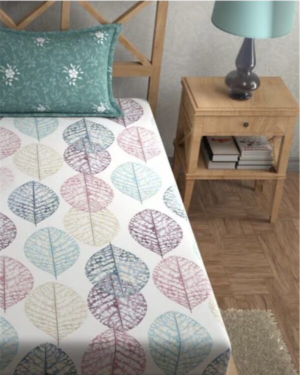 Leaf Print Fitted Double Bed Sheet Set with 2 Pillow Covers, 72x78x12 Inches - Image 2