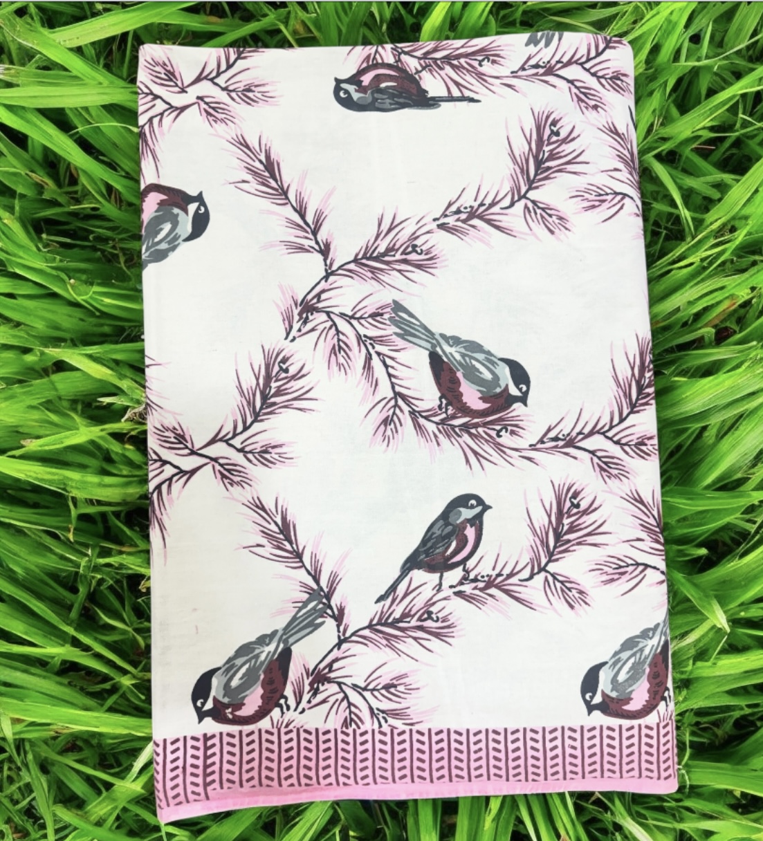 Pure Cotton Bird Print Double Bed Bedsheet Set, 93x108, with 2 Pillow Covers- Pink - Image 3